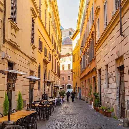 Charm Near Piazza Navona - Cozy Loft For 2 شقة